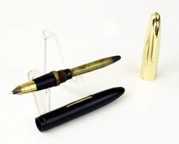 Vintage Sheaffer crest deluxe lever filler fountain pen with 14K solid gold M nib  - Clean Used - Image 2