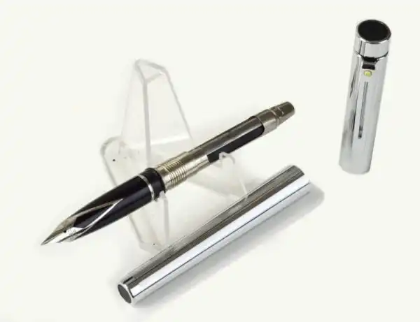 sheaffer targa 1000 fountain pen mirror chrome fluted with fine Nib - used - Image 2