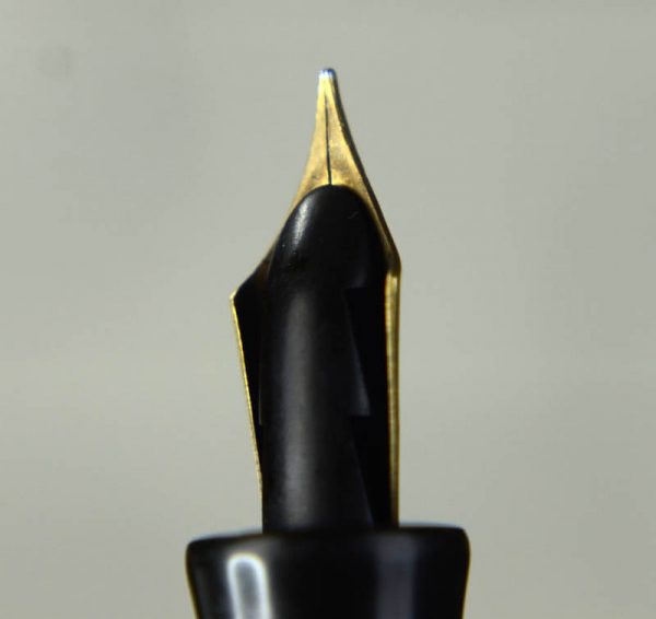 Buy parker duofold button filler fountain pen 14K sold gold F nib online