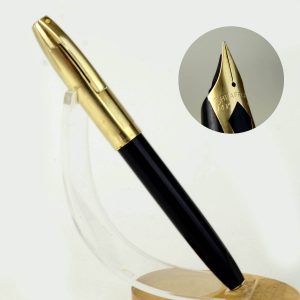 Vintage Sheaffer PFM V (pen for men) snorkel fountain pen with 14K solid gold M nib - Used