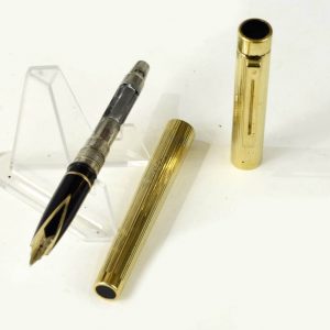 vintage-sheaffer-targa-1005-plated-barrel-fountain-pen-14K-sold-gold-Medium-nib-USA