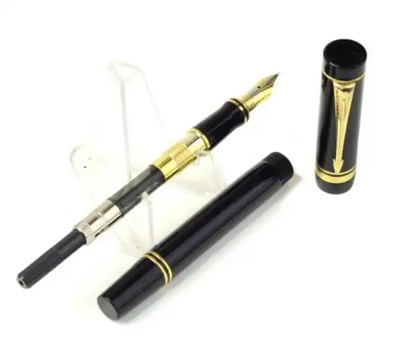 parker duofold international black fountain pen with 18 Karat gold F nib - Mint - Image 2