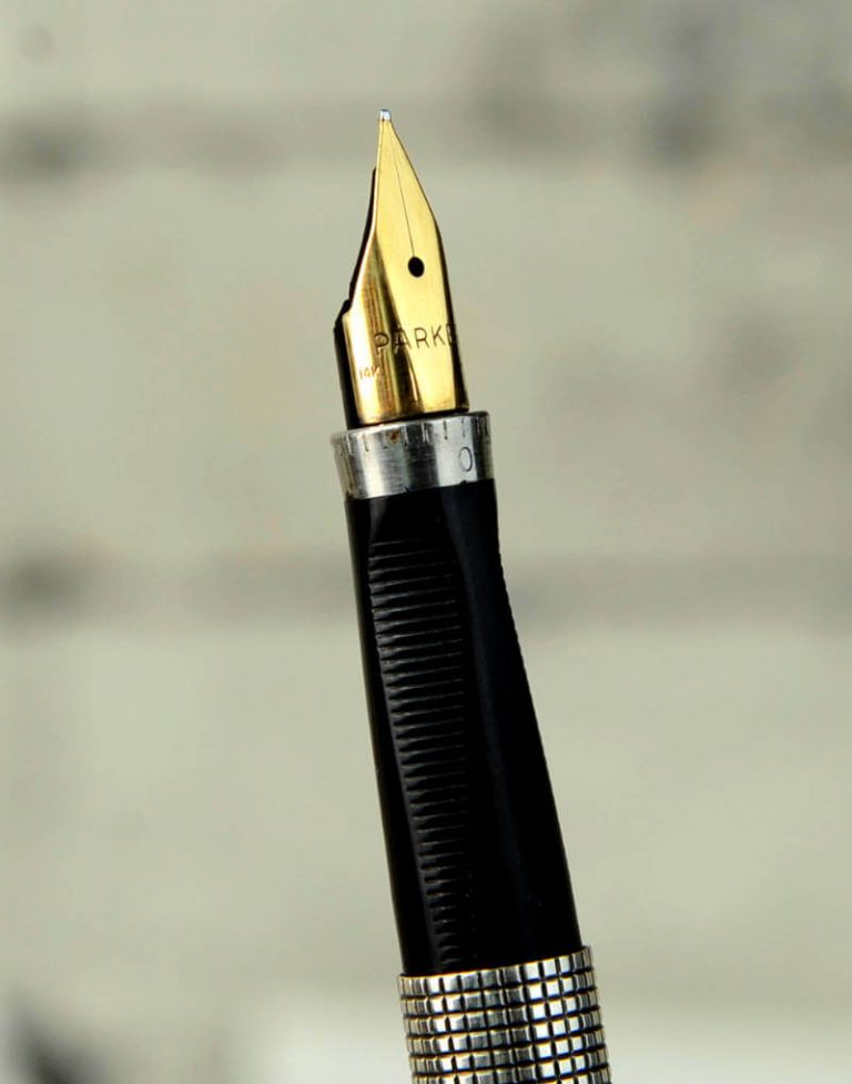Vintage parker 75 sterling silver fountain pen with 14K gold M nib