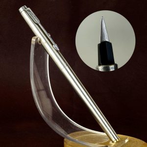 Vintage parker classic flighter fountain pen slim with 180 M nib - Clean