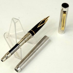 vintage-sheaffer-targa-1008-silver-barleycorn-fountain-pen-14K-solid-gold-Fie-nib-England