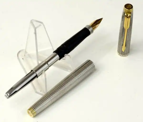 Vintage parker 75 sterling silver fountain pen 14Karat Gold F nib - mint - Image 2