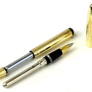 vintage-sheaffer-triumph-touchdown-gold-filled-fountain-pen-14k-solid-gold-Medium-nib-England