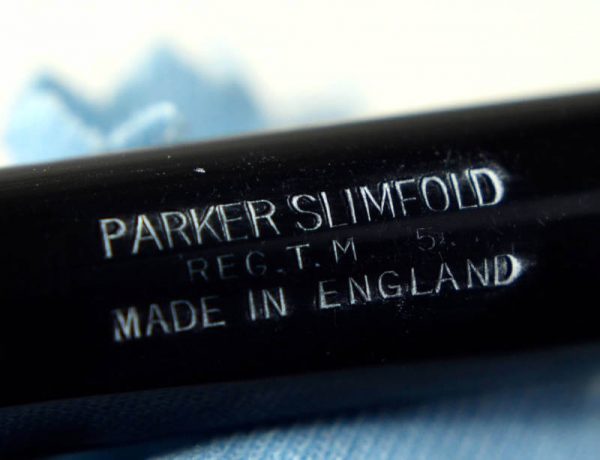 Buy Parker slimfold black fountain pen set with 14C solid gold medium nib