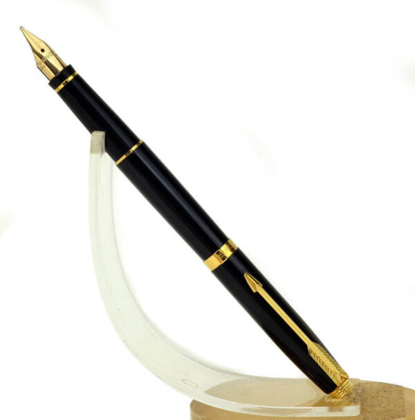 Buy parker 75 lacquer black barrel fountain pen with 14K gold M nib - NOS