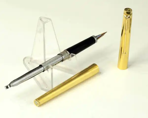 Vintage parker 180 fountain pen with gold filled barrel 14K XF and M dual nib - Mint - Image 2