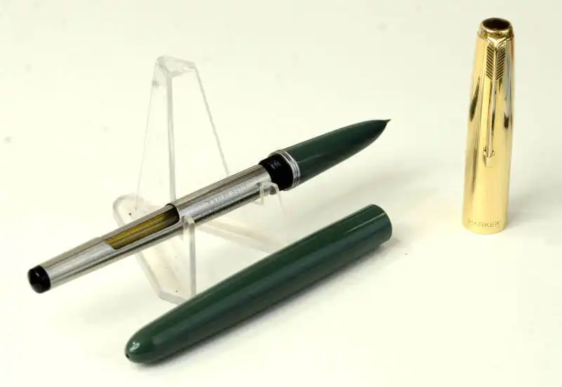 FOUNTAIN PENS VINTAGE AND MODERN・パーカー vintage-parker-51-fountain-pen
