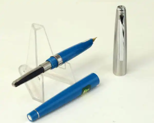 Pilot Vintage classic teal barrel fountain pen - 14K solid gold Fine nib - Mint - Image 2