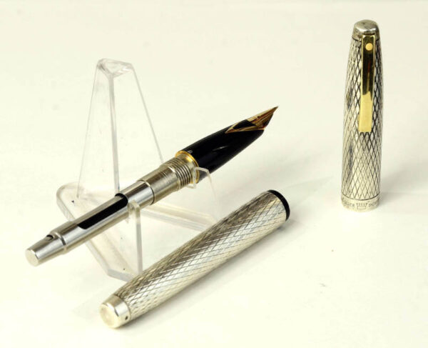 Vintage Sheaffer Imperial sterling silver fountain pen with 14K solid gold inlaid M nib - Used - Image 2