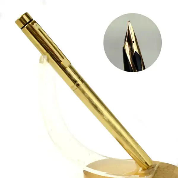 Vintage sheaffer targa 1005 fountain pen  with 14K solid gold Medium nib - Mint