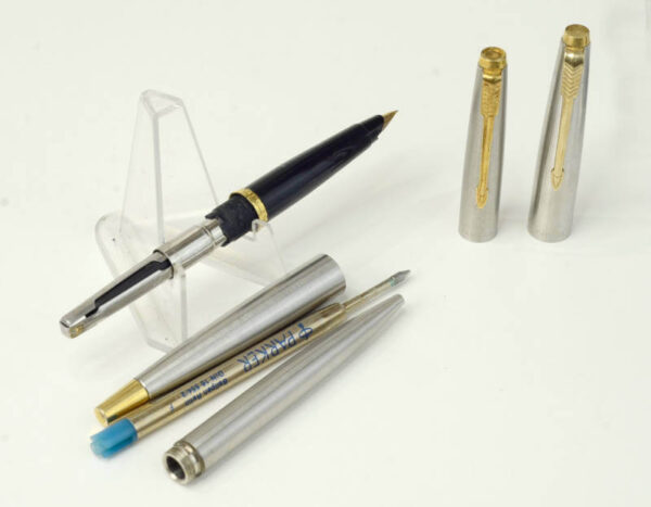 Vintage  parker 45 flighter fountain pen and ballpoint set - 14Karat solid gold F nib - Mint - Image 2