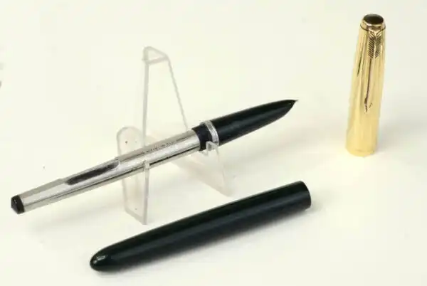 Vintage parker 51  fountain pen  with 14K solid gold F nib - mint - Image 2
