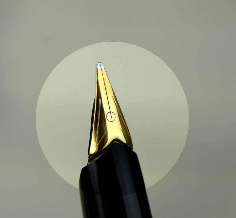 Oorlogszuchtig karton Afleiden Buy online pelikan MK10 piston filler fountain pen with 14K gold M nib
