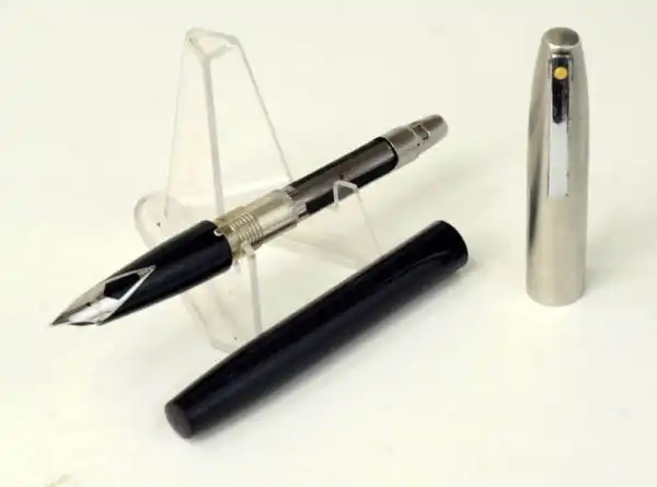 Vintage Sheaffer imperial 440 black barrel fountain pen - inlaid steel M nib - Clean - Image 2