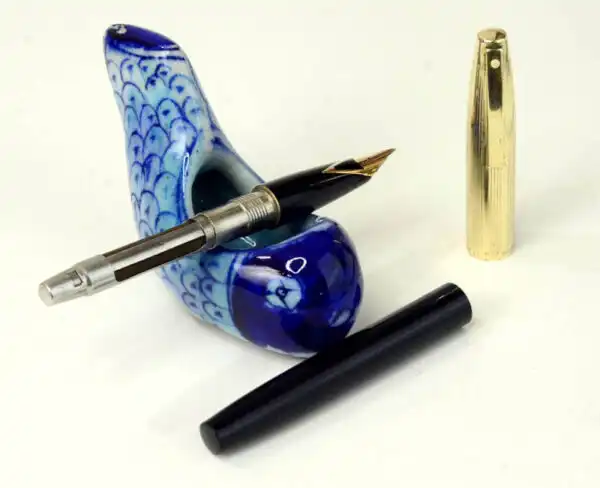Vintage sheaffer imperial 770 fountain pen 12K gold filled and 14K gold M nib -  Used - Image 2