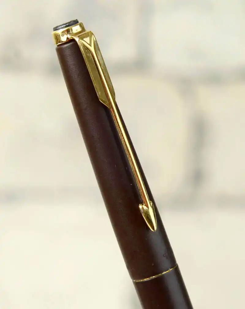 大人気新品  廃盤品】Parker 万年筆50ファルコン U.S.A ペン先一体型ブラウン軸 筆記具