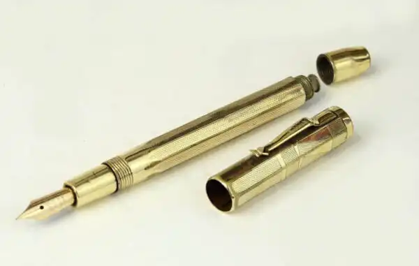 Antique kosca button filler fountain pen with 14 Karat gold F nib - Used - Image 2
