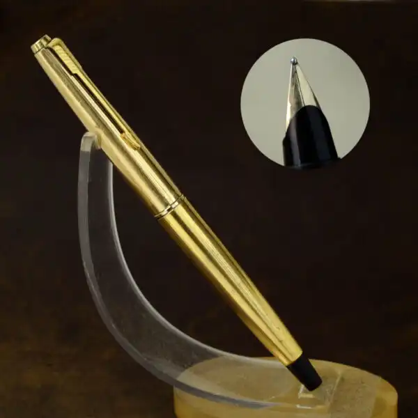 Parker 45 insignia gold rolled barrel fountain pen 14Karat solid gold F nib - Clean