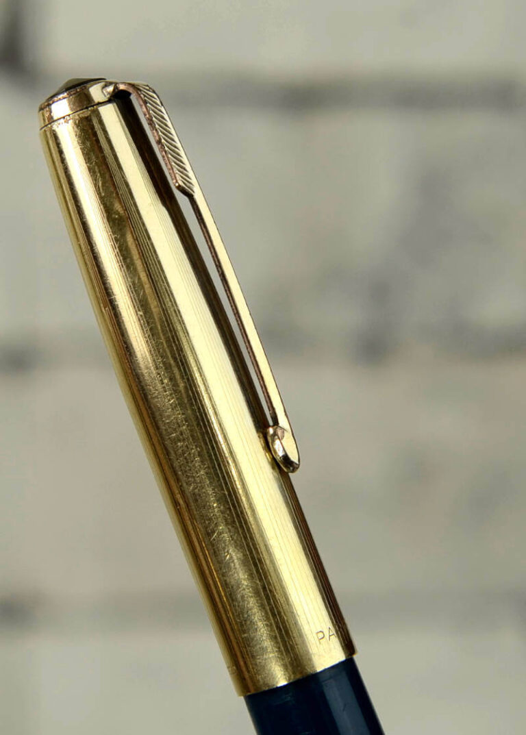 Buy Vintage parker 51 green barrel fountain pen with 14K gold M nib