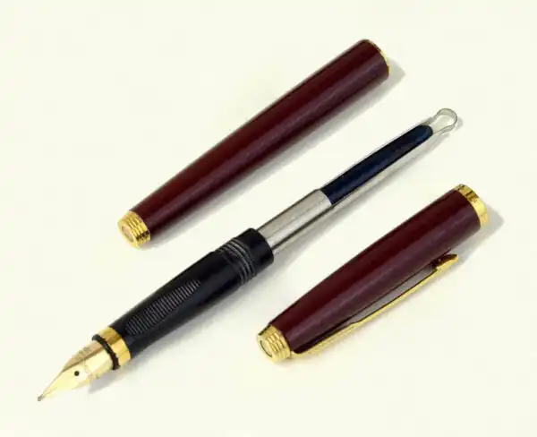 Vintage parker 75 burgundy lacquer  barrel fountain pen with 14K solid gold B nib - clean - Image 2