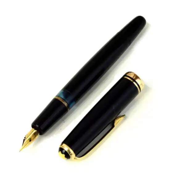 Vintage Montblanc  252 piston filler fountain pen with 14K solid gold M nib - Used - Image 2