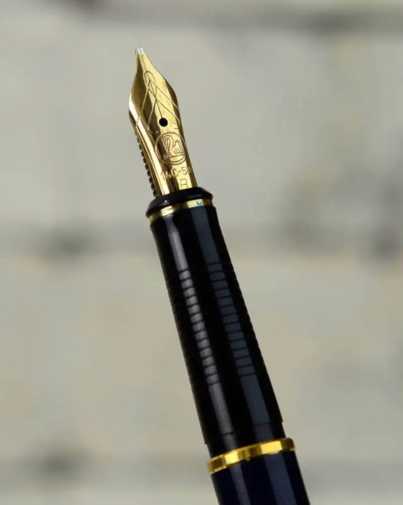 Pelikan　ペリカン　P381 ニュークラシックマルサーラレッド　F Pelikan New Classic