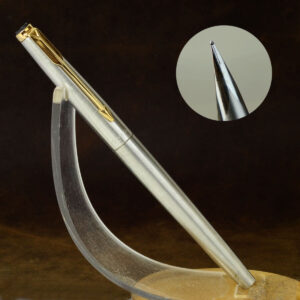 Parker 50 falcon fountain pen full metal body fountain pen - embedded Medium Nib