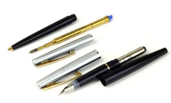 Vintage sheaffer stylist fountain pen and ballpoint set with palladium silver F nib - Clean - Image 2