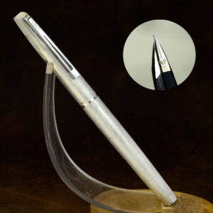 Vintage waterman concorde fountain pen - 18K solid gold M nib - clean