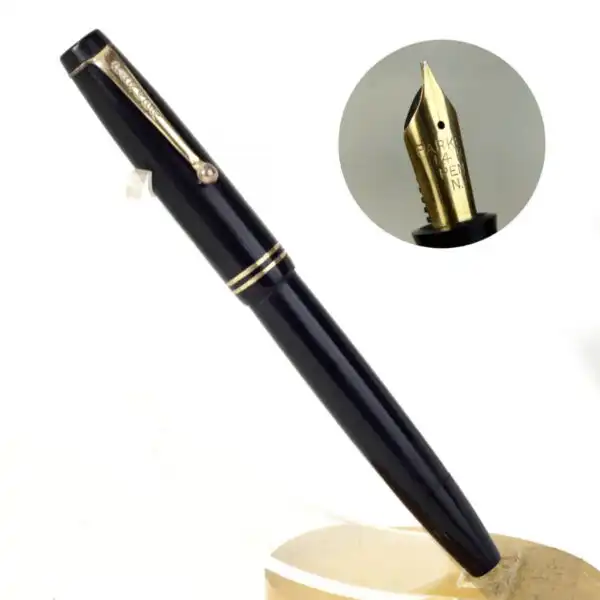 Vintage parker Victory MK II button filler fountain pen with 14K solid gold M nib - Used