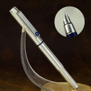 Parker 25 vintage chrome fountain pen with steel Medium nib - Clean