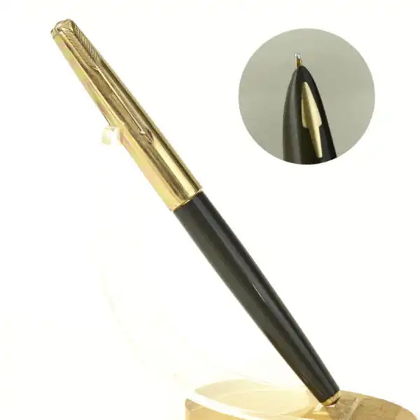Vintage Parker 61 fountain pen 14K gold filled hairloom rainbow cap 14K Gold M nib - Clean