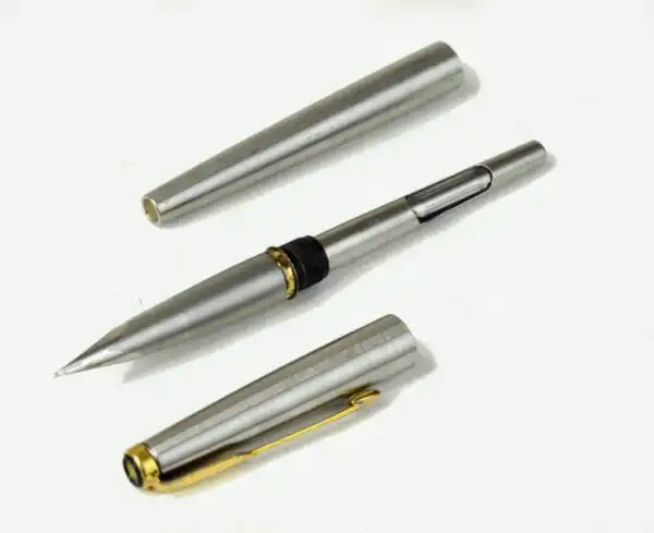 Parker 50 falcon fountain pen full metal body fountain pen - embedded Medium Nib - clean - Image 2