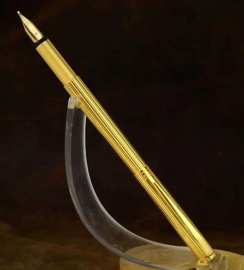 Buy online Montblanc Noblesse golden barrel fountain pen 14K gold nib