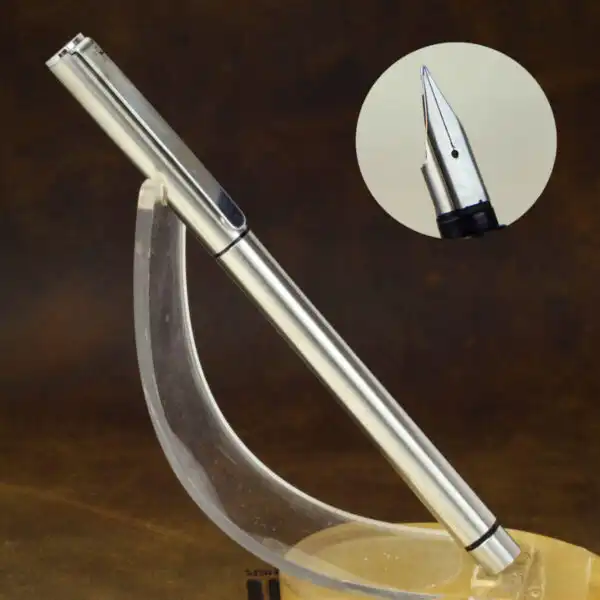 Lamy Linea chrome fountain pen - Steel M nib - Clean