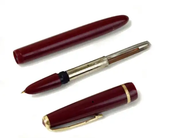 Vintage parker lady burgundy fountain pen with 14C gold F hooded nib  - Clean - Image 2