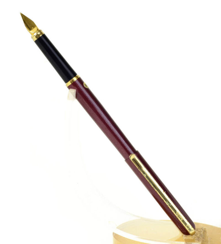Buy vintage elysee 60 slim barrel fountain pen with plated M nib online
