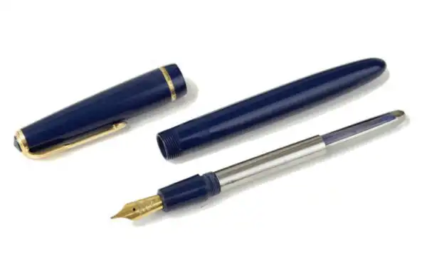 Vintage parker duofold Junior navy blue fountain pen with 14K gold M nib - Used - Image 2