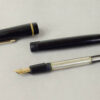 Vintage parker duofold Junior black fountain pen with 14K gold M nib - Used - Image 2