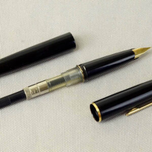 montblanc-320-fountain-pen-gold-nib