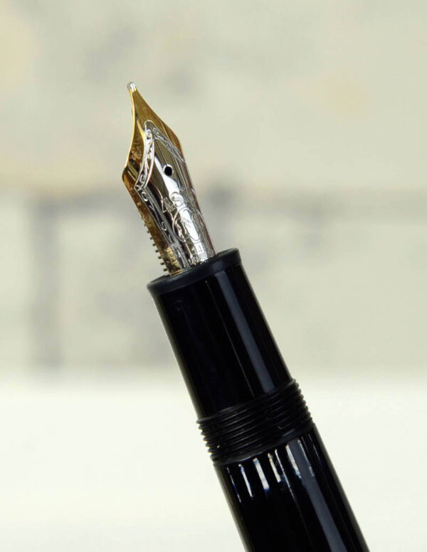 Buy Montblanc Meisterstuck 146 fountain pen with 14K gold M nib