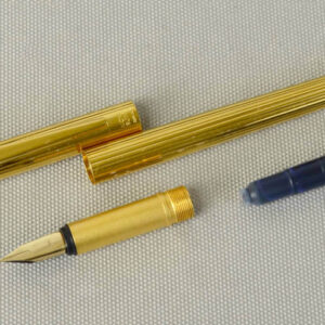 vintge-montblanc-noblesse-Golden-barrel-fountain-pen