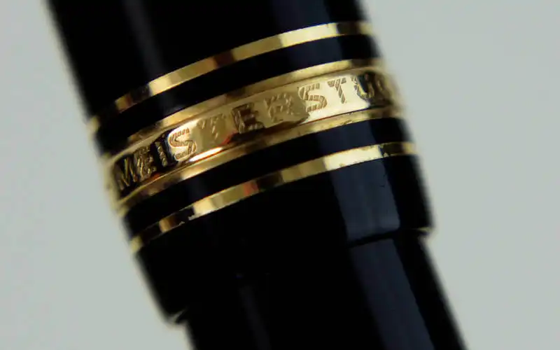 Buy vintage Montblanc Meisterstuck 146 pen with 14K gold EF nib