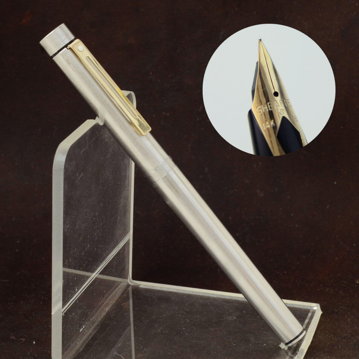 Vintage sheaffer targa 1001XG chrome fountain pen  with 14K solid gold F nib  – clean