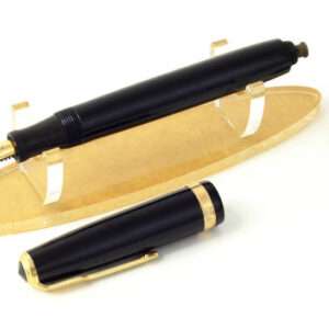 parker-victory-button-filler-fountain-pen-gold-nib
