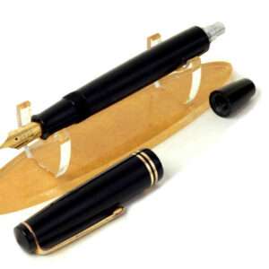 vintage-parker-victory-button-filler-fountain-pen-England